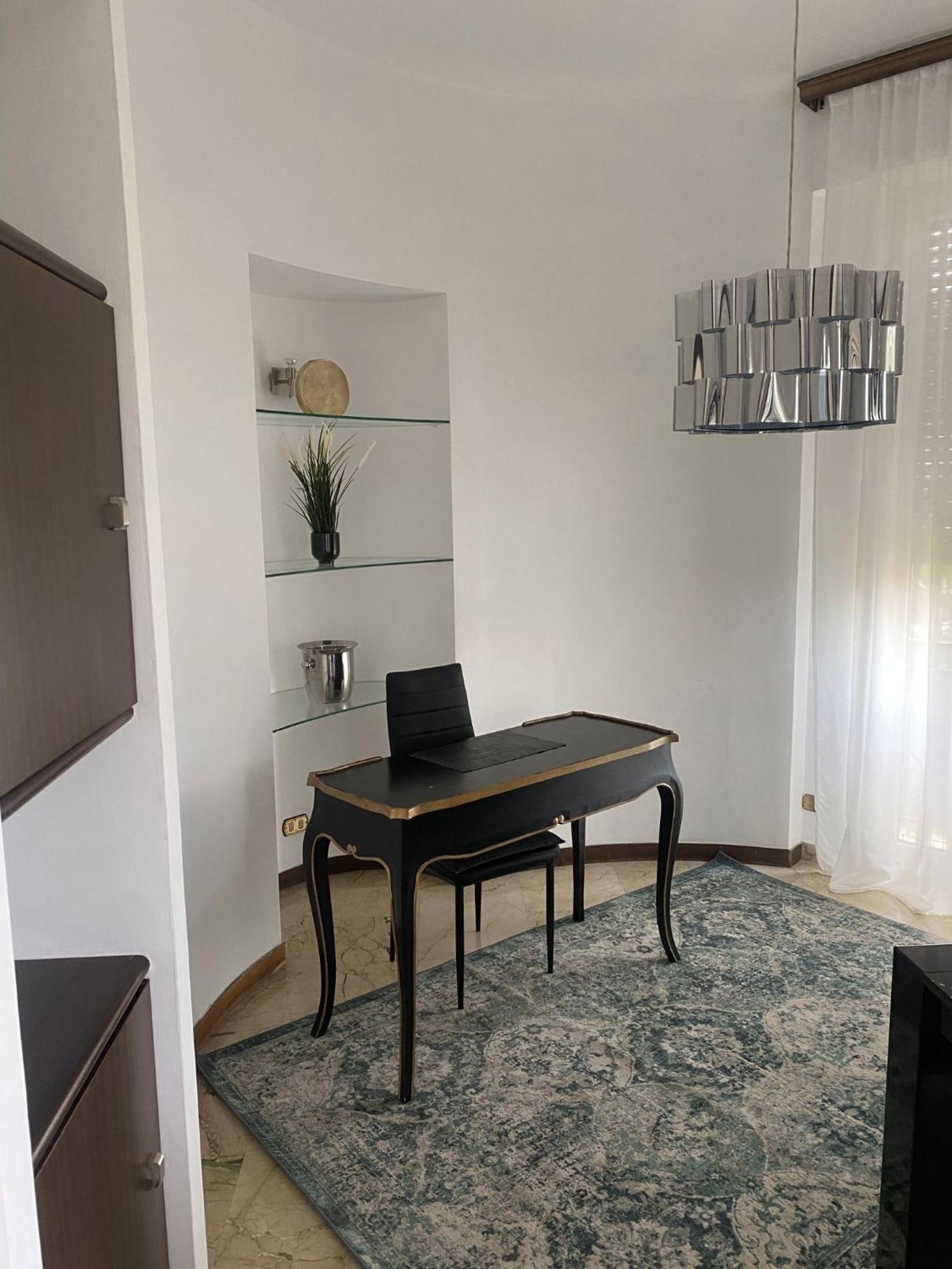 Eur Centro Lux Apartment Con Camino Rom Exterior foto